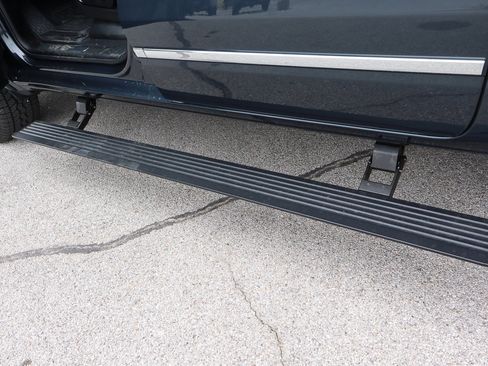 New 2026 RAM 1500 Limited w/ Off Road Group image 9