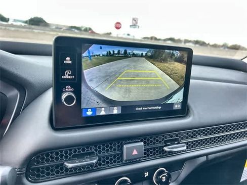 Certified 2026 Honda HR-V LX image 26