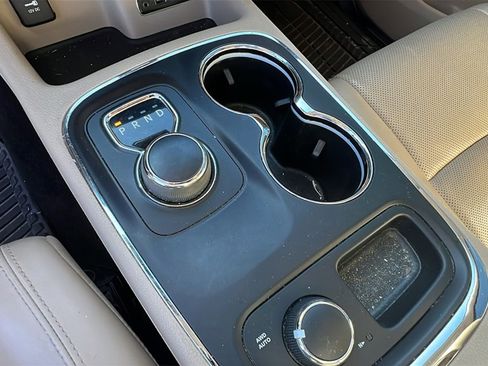 Used 2016 Dodge Durango Citadel w/ Premium Entertainment Group image 33