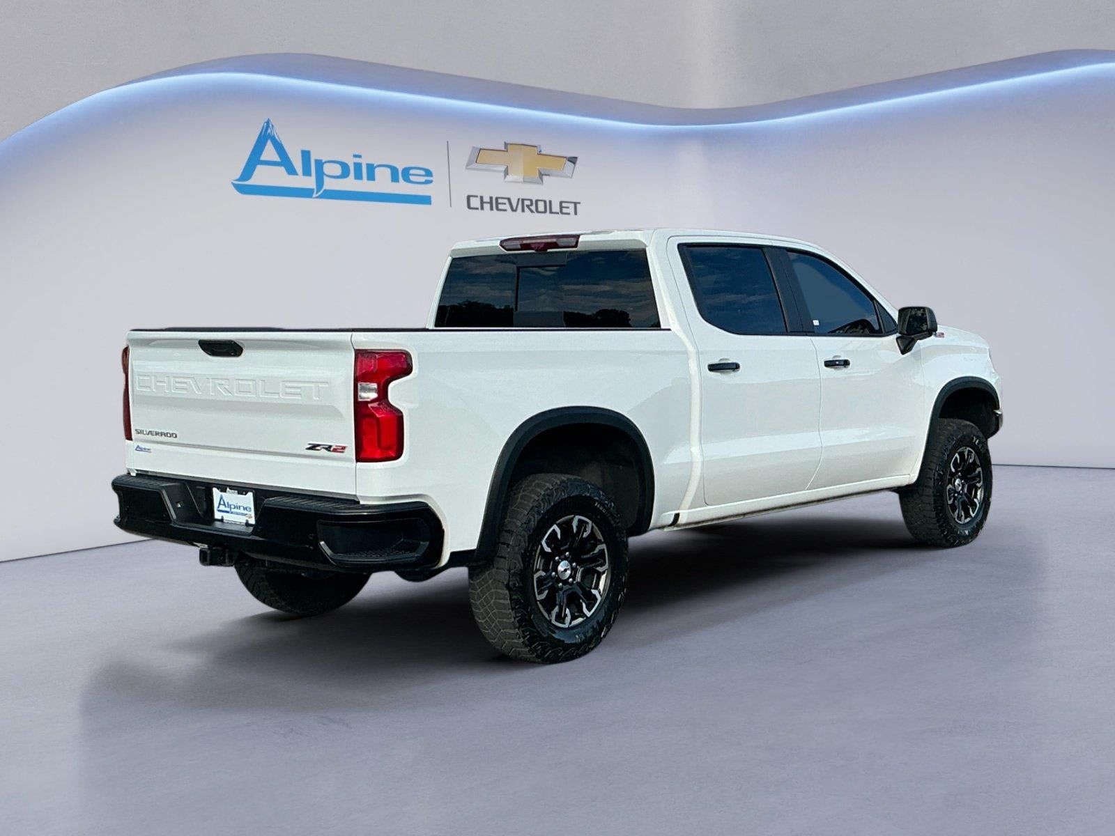 Used 2025 Chevrolet Silverado 1500 ZR2 w/ Technology Package AWD/4WD image 5