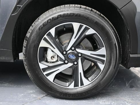 Used 2024 Subaru Crosstrek 2.0i Premium w/ Crosstrek Mirror Package image 14