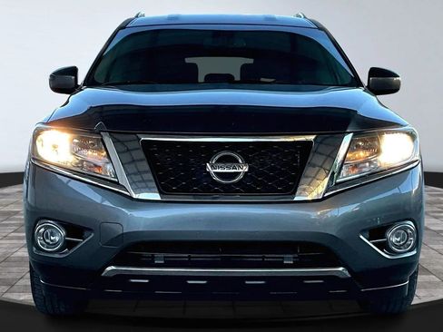 Used 2015 Nissan Pathfinder SV w/ Cargo Package image 2