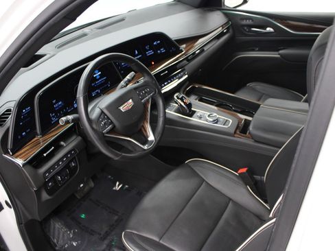 Used 2021 Cadillac Escalade Premium Luxury w/ Driver Assist Tech Package image 20