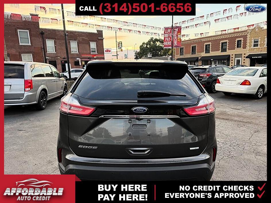 Used 2020 Ford Edge SE FWD image 4