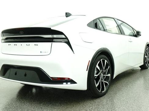 New 2026 Toyota Prius Plug-In Hybrid image 24