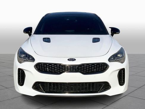 Used 2019 Kia Stinger GT2 image 3