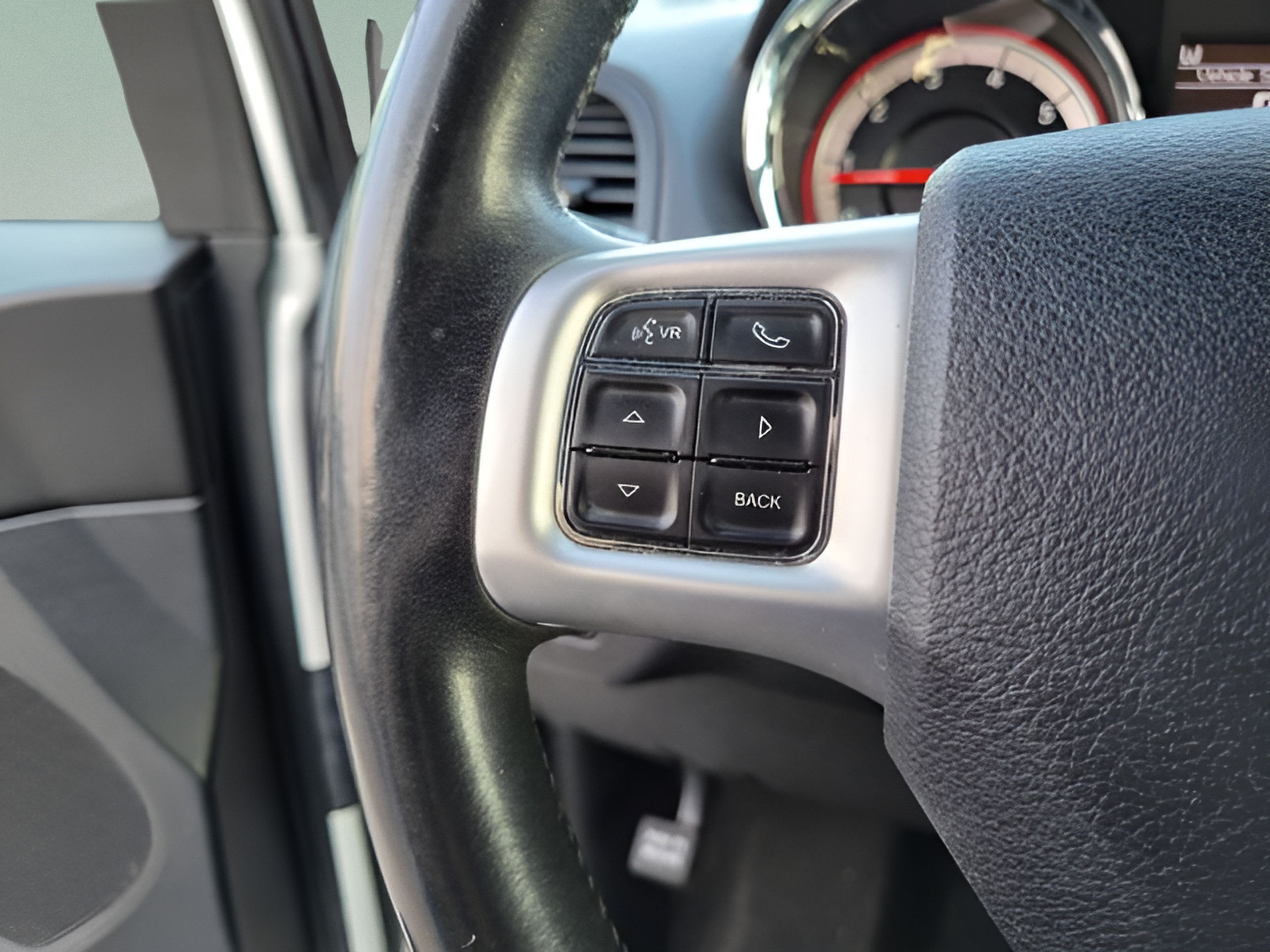 Used 2019 Dodge Grand Caravan GT FWD image 23