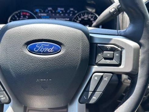 Used 2022 Ford F350 Platinum w/ Tremor Off-Road Package AWD/4WD image 22