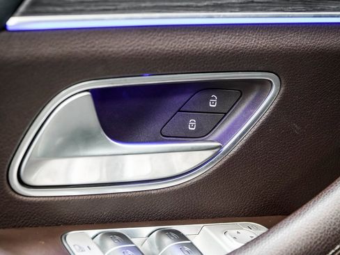 Used 2022 Mercedes-Benz GLS 580 4MATIC image 49