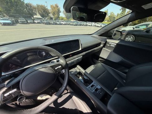 Used 2023 Hyundai Ioniq 6 SEL AWD/4WD image 7