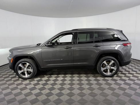 Used 2024 Jeep Grand Cherokee Limited 4xe w/ Luxury Tech Group II AWD/4WD image 10