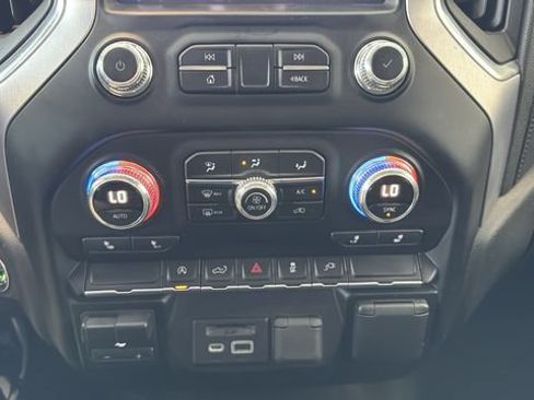 Used 2019 GMC Sierra 1500 SLE w/ Preferred Package AWD/4WD image 13