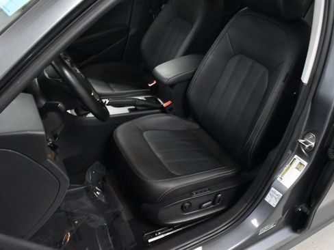 Used 2020 Volkswagen Passat 2.0T SEL image 13