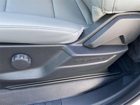 New 2025 Ford F550 4x4 Regular Cab Super Duty image 10