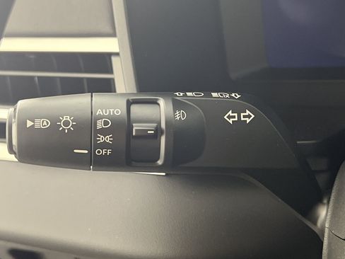 New 2025 Mitsubishi Outlander SE image 20