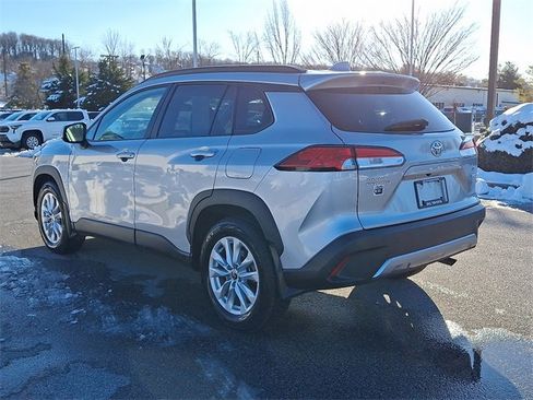 Certified 2023 Toyota Corolla Cross LE image 4