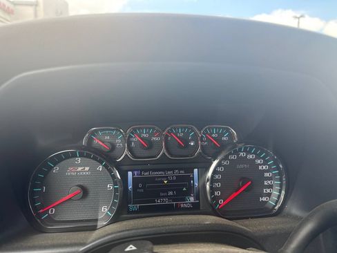 Used 2018 Chevrolet Silverado 1500 LT w/ Texas Edition AWD/4WD image 13