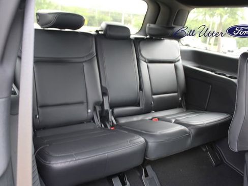 New 2026 Ford Expedition Platinum w/ Stealth Performance Package AWD/4WD image 10