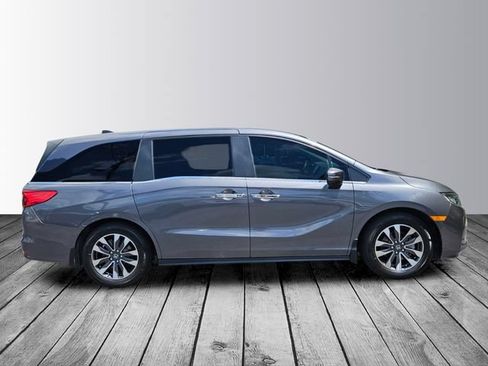 Certified 2024 Honda Odyssey EX-L image 6