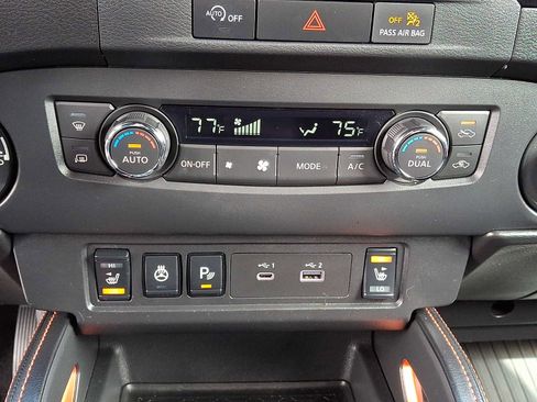 Used 2024 Nissan Frontier PRO-4X w/ Pro Convenience Package image 14