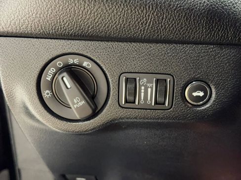 Used 2018 Dodge Challenger SXT Plus image 23