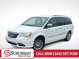 Used 2013 Chrysler Town & Country Touring-L w/ Driver Convenience Group video 1