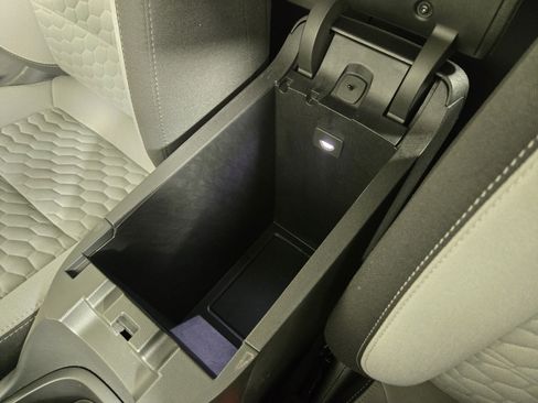 Used 2020 Chevrolet Equinox LS w/ LS Convenience Package FWD image 27