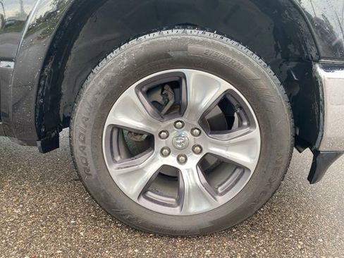 Used 2022 RAM 1500 Laramie AWD/4WD image 39