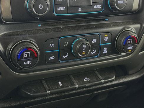 Used 2018 Chevrolet Silverado 1500 LT w/ All Star Edition image 15