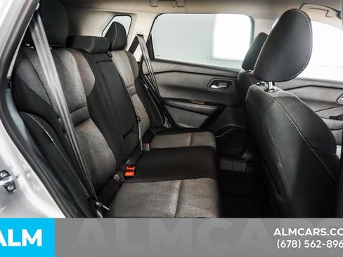 Used 2025 Nissan Rogue SV FWD image 20