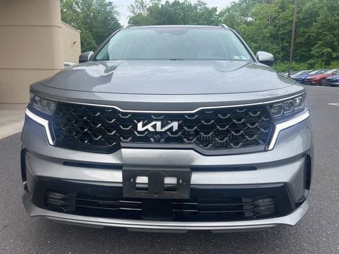 Used 2023 Kia Sorento SX Prestige w/ Panoramic Sunroof Package AWD/4WD image 3