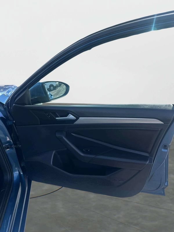 Used 2019 Volkswagen Jetta S w/ Driver Assistance Package FWD image 9