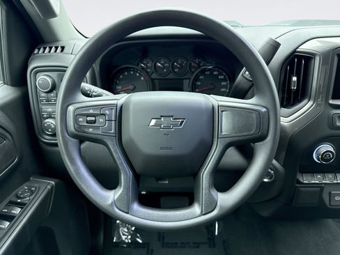 Used 2026 Chevrolet Silverado 1500 Custom Trail Boss w/ LPO, Dark Essentials Package AWD/4WD image 12