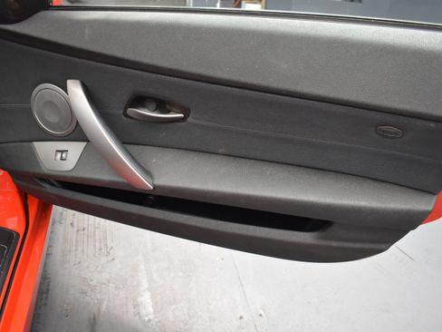 Used 2004 BMW Z4 2.5i RWD image 17
