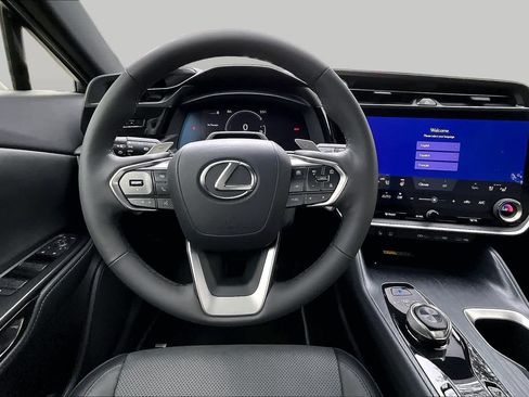 Used 2026 Lexus RZ 350e 2WD w/ Convenience Package image 5