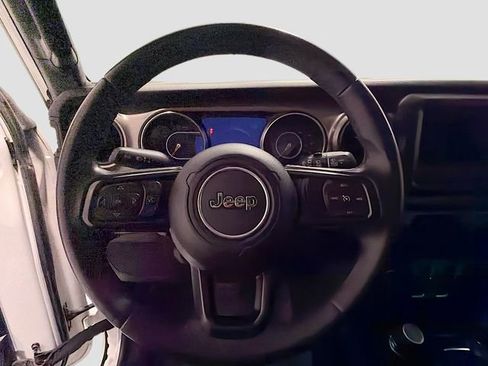 Used 2018 Jeep Wrangler Unlimited Sport S image 10