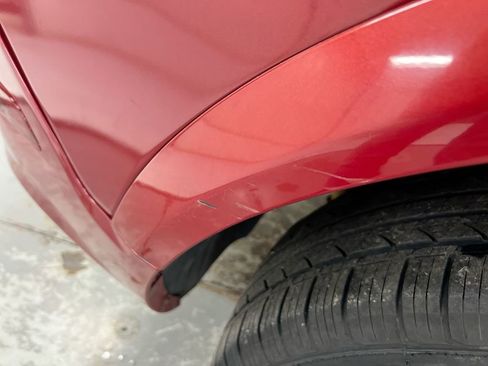 Used 2012 Chevrolet Captiva Sport LT image 26