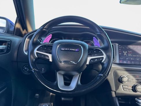 Used 2018 Dodge Charger R/T Scat Pack RWD image 14