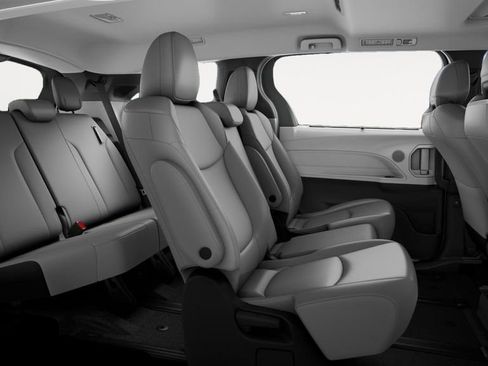 New 2026 Toyota Sienna XLE FWD image 21