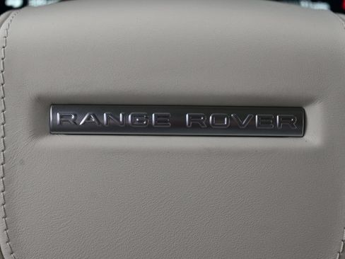 Used 2026 Land Rover Range Rover SE AWD/4WD image 18