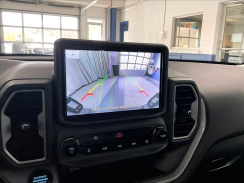 Used 2023 Ford Bronco Sport Outer Banks w/ Tech Package AWD/4WD image 19