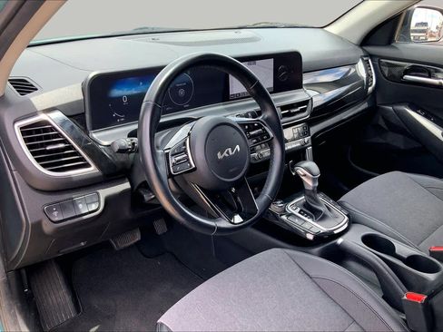 Used 2024 Kia Seltos S AWD/4WD image 18