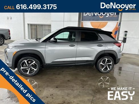 Certified 2023 Chevrolet TrailBlazer RS w/ Convenience Package image 9