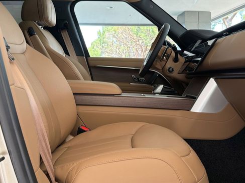 New 2026 Land Rover Range Rover Long Wheelbase SE image 31