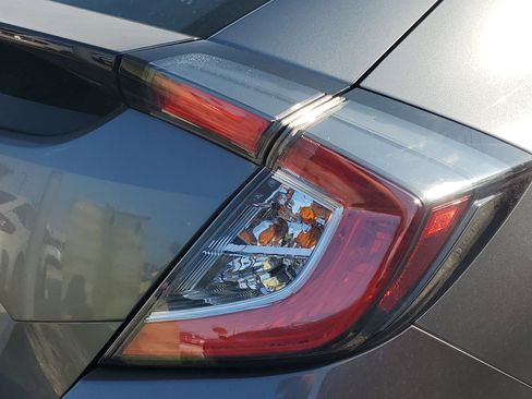 Used 2018 Honda Civic EX image 8