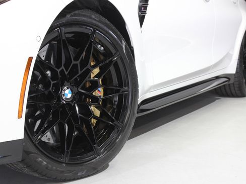 Used 2022 BMW M3 Competition w/ M Carbon Exterior Package image 24