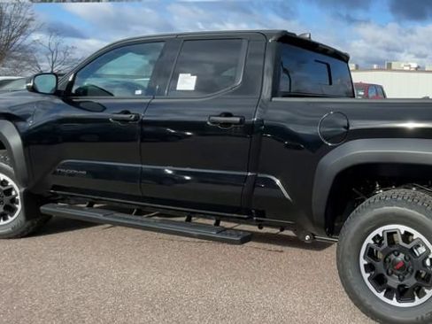 New 2026 Toyota Tacoma TRD Off-Road AWD/4WD image 4
