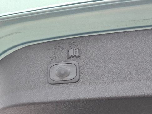 Used 2013 Ford Escape SE FWD image 14