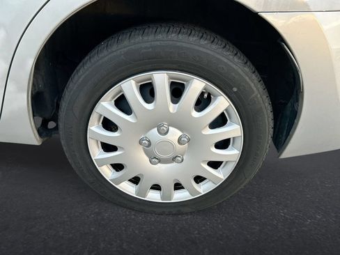 Used 2014 Toyota Corolla LE FWD image 10