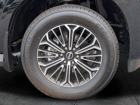 New 2025 Nissan Armada SL image 6